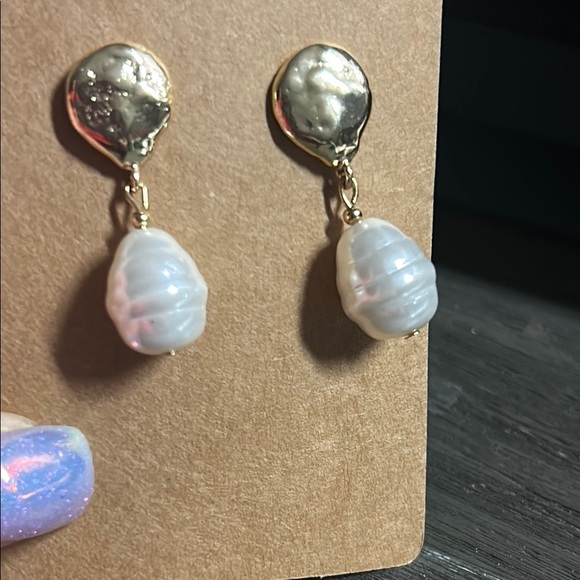 Elegant Gold and White Pearl Drop Earrings - Picture 1 of 3